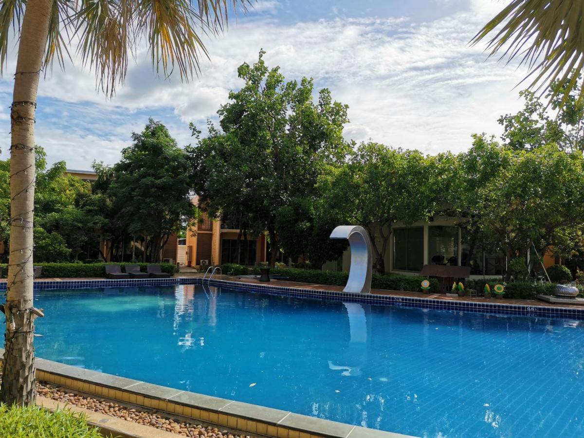 Bangkok.Grand.Resort Bang Bo Ngoại thất bức ảnh