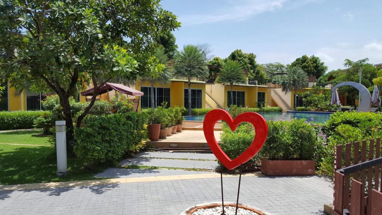 Bangkok.Grand.Resort Bang Bo Ngoại thất bức ảnh