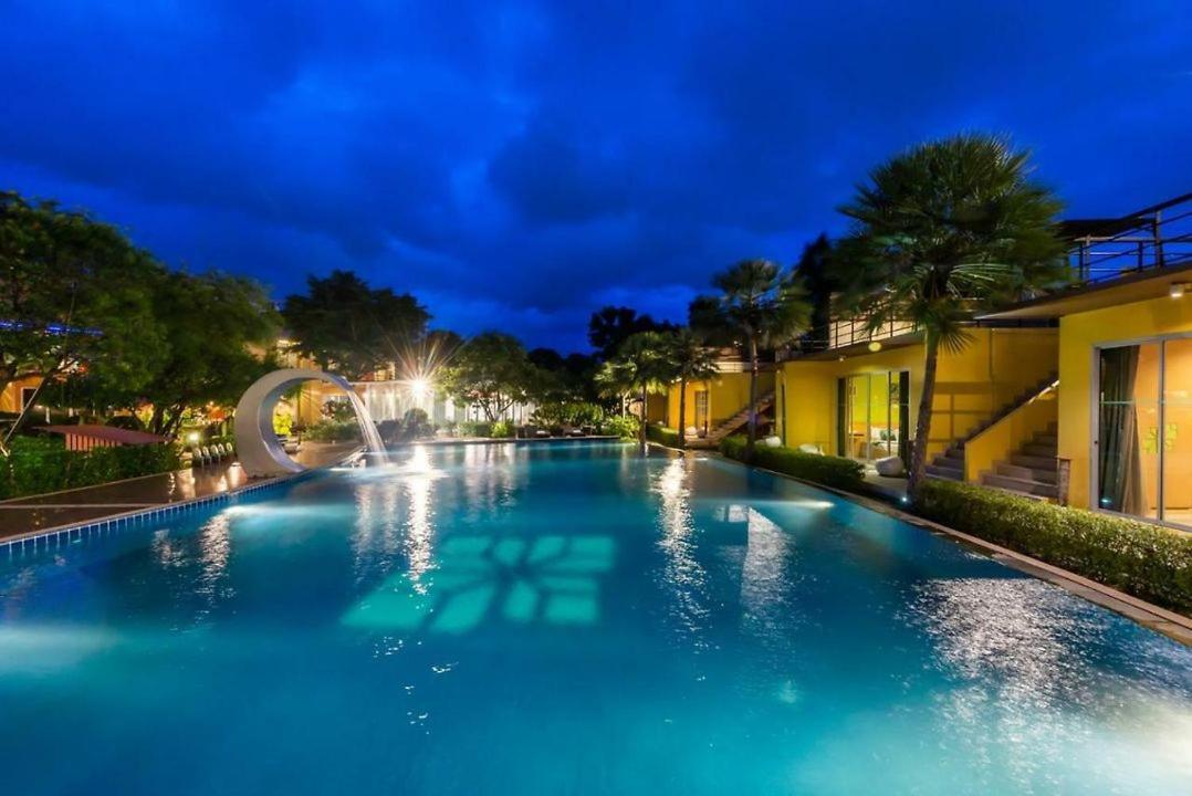 Bangkok.Grand.Resort Bang Bo Ngoại thất bức ảnh