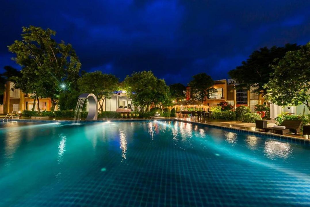 Bangkok.Grand.Resort Bang Bo Ngoại thất bức ảnh