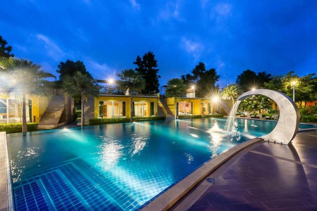 Bangkok.Grand.Resort Bang Bo Ngoại thất bức ảnh