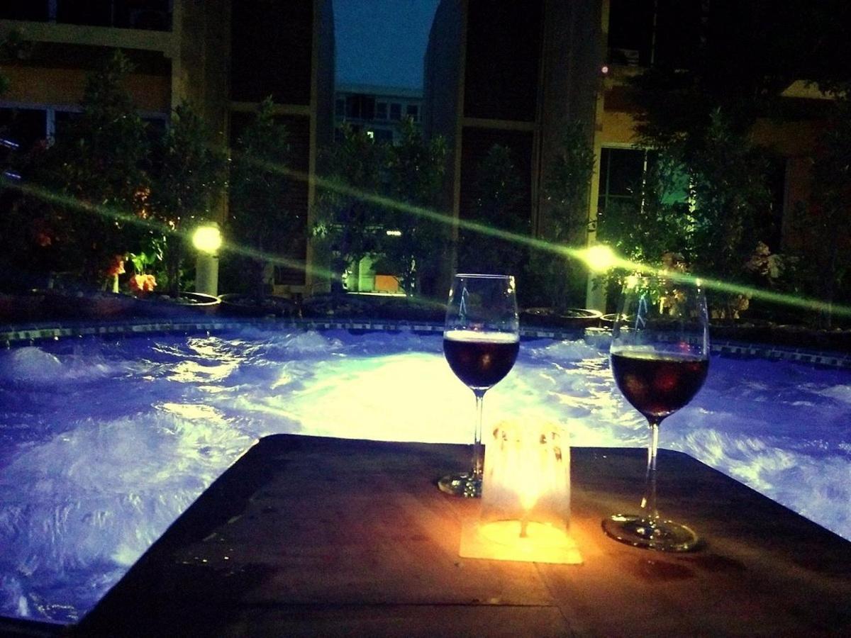 Bangkok.Grand.Resort Bang Bo Ngoại thất bức ảnh
