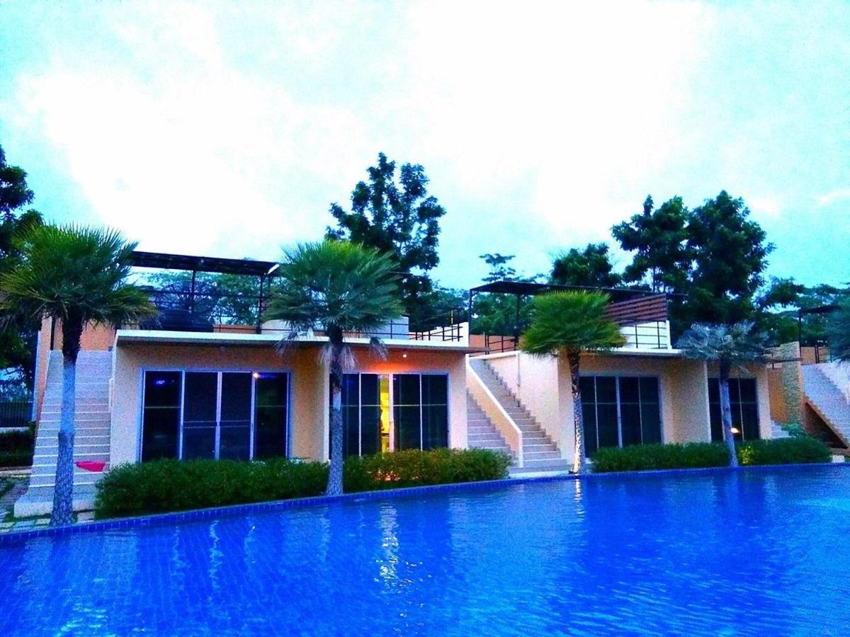 Bangkok.Grand.Resort Bang Bo Ngoại thất bức ảnh