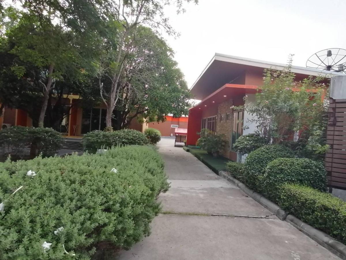 Bangkok.Grand.Resort Bang Bo Ngoại thất bức ảnh
