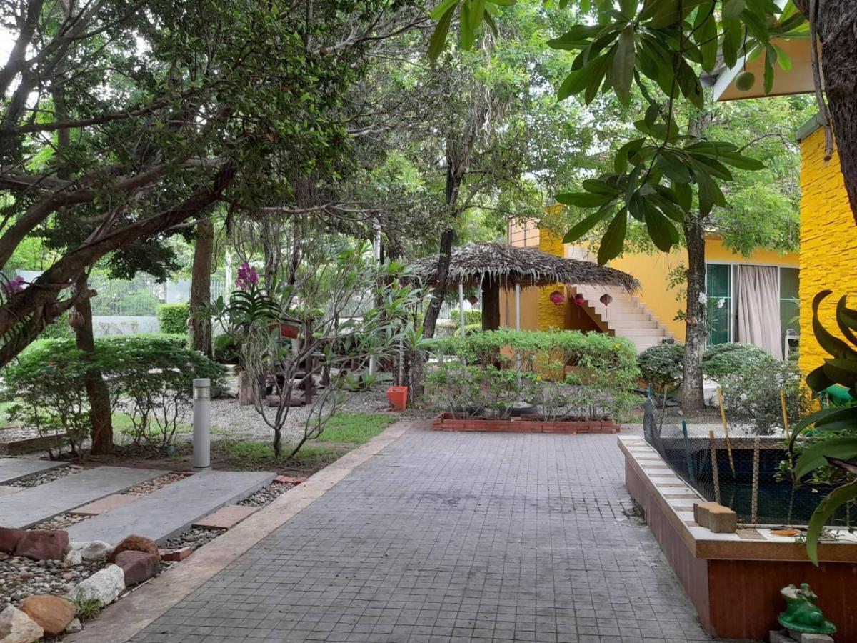 Bangkok.Grand.Resort Bang Bo Ngoại thất bức ảnh